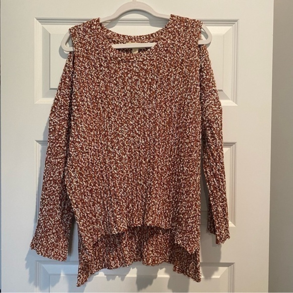 Womens fashion on earth medium sweater